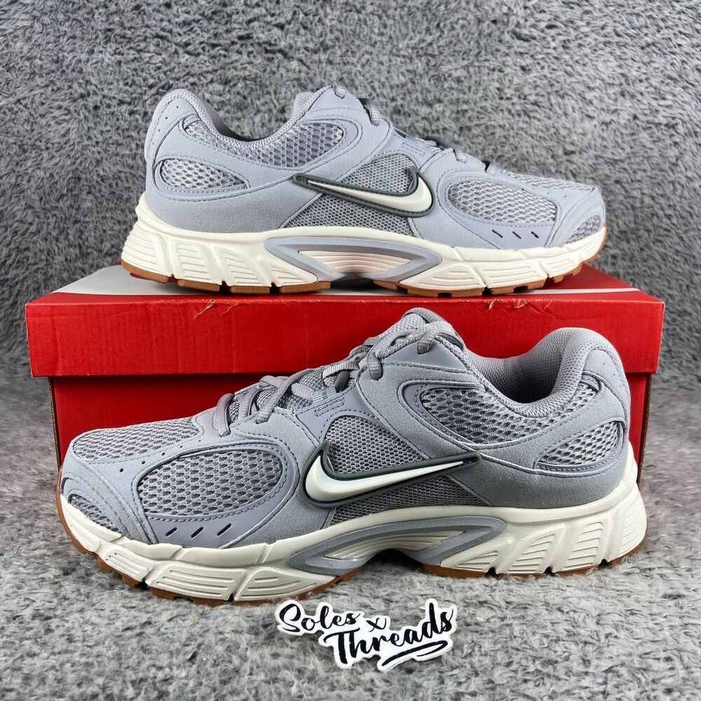 Nike V5 RNR Size 10 Men Wolf Grey Gum Phantom II6292-005